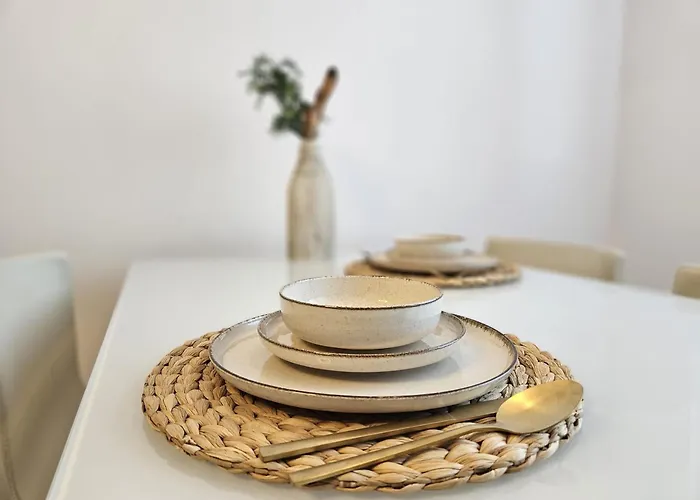 Karlove 3 Free Parking, Family Friendly, Near Center Apartment